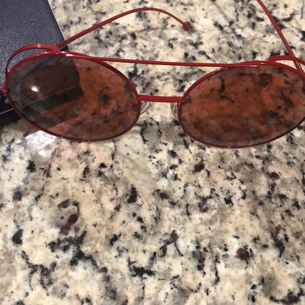 Fendi sunglasses - Picture 3 of 7